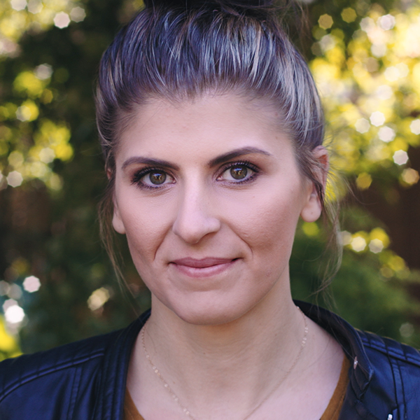 A headshot of Steph.